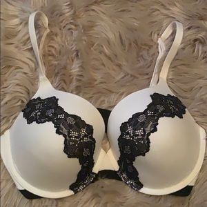 Body by V Bra with ajustable straps